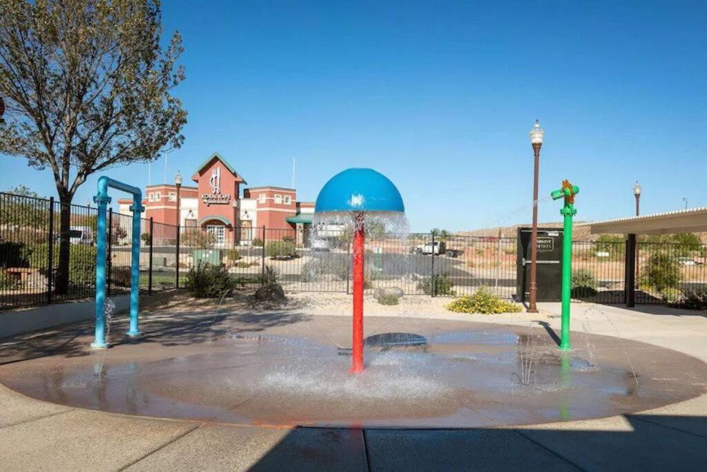 Coral Canyon Pool Private Hot Tub Fire Pit واشنطن المظهر الخارجي الصورة